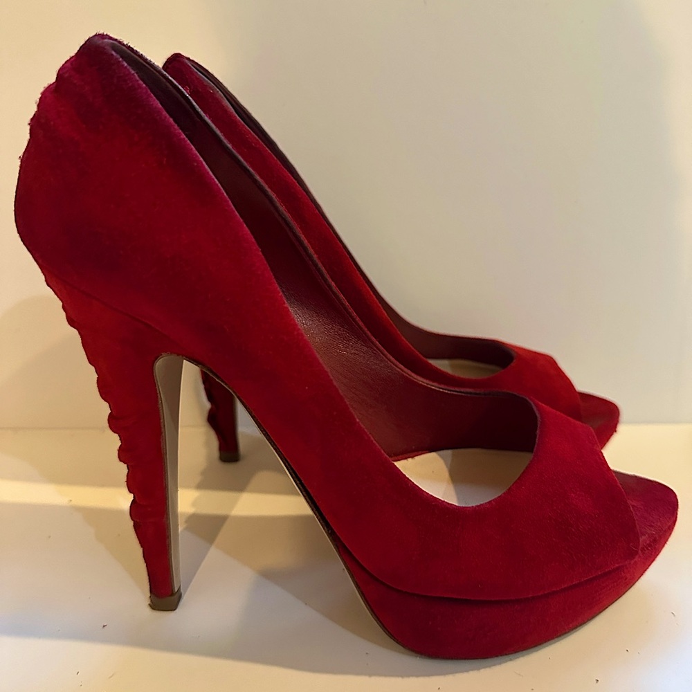 Miu Miu Suede Peep Toe Red Heels with detailed Stitching on the Heel Sz 38
